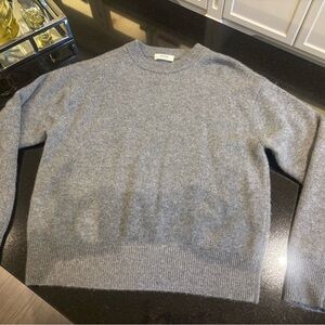 Aritzia Women's Gray Crewneck Sweater